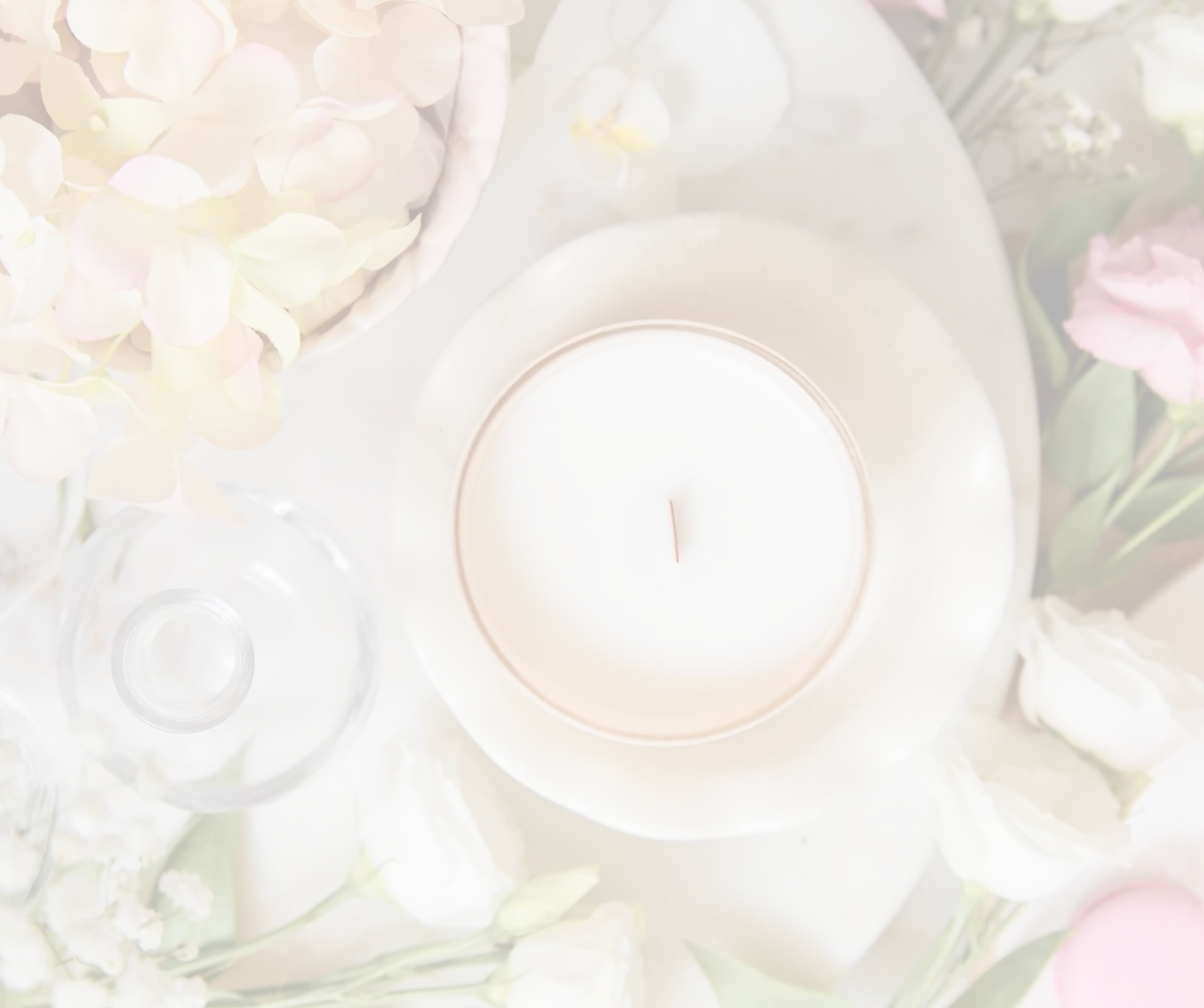 An opaque image of an Aeroma Candle from an overhead view.